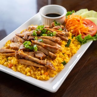 C6. Com Chien Ga - Chicken Fried Rice